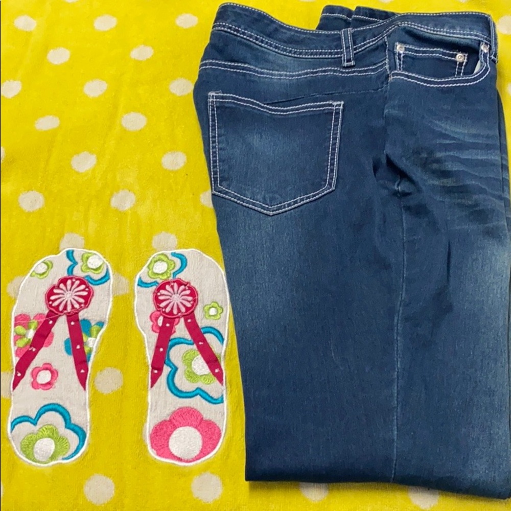 Jeans - Picture 2 of 3